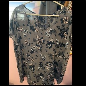 Torrid floral blouse